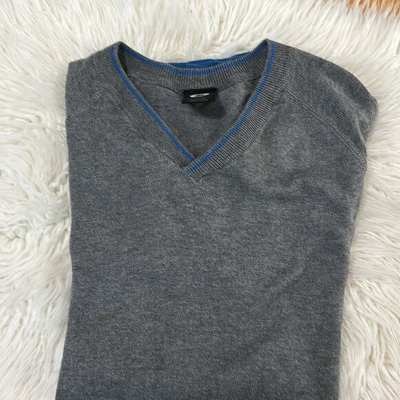 OAKLEY SWEATER SIZE LARGE - Picture 8 of 8